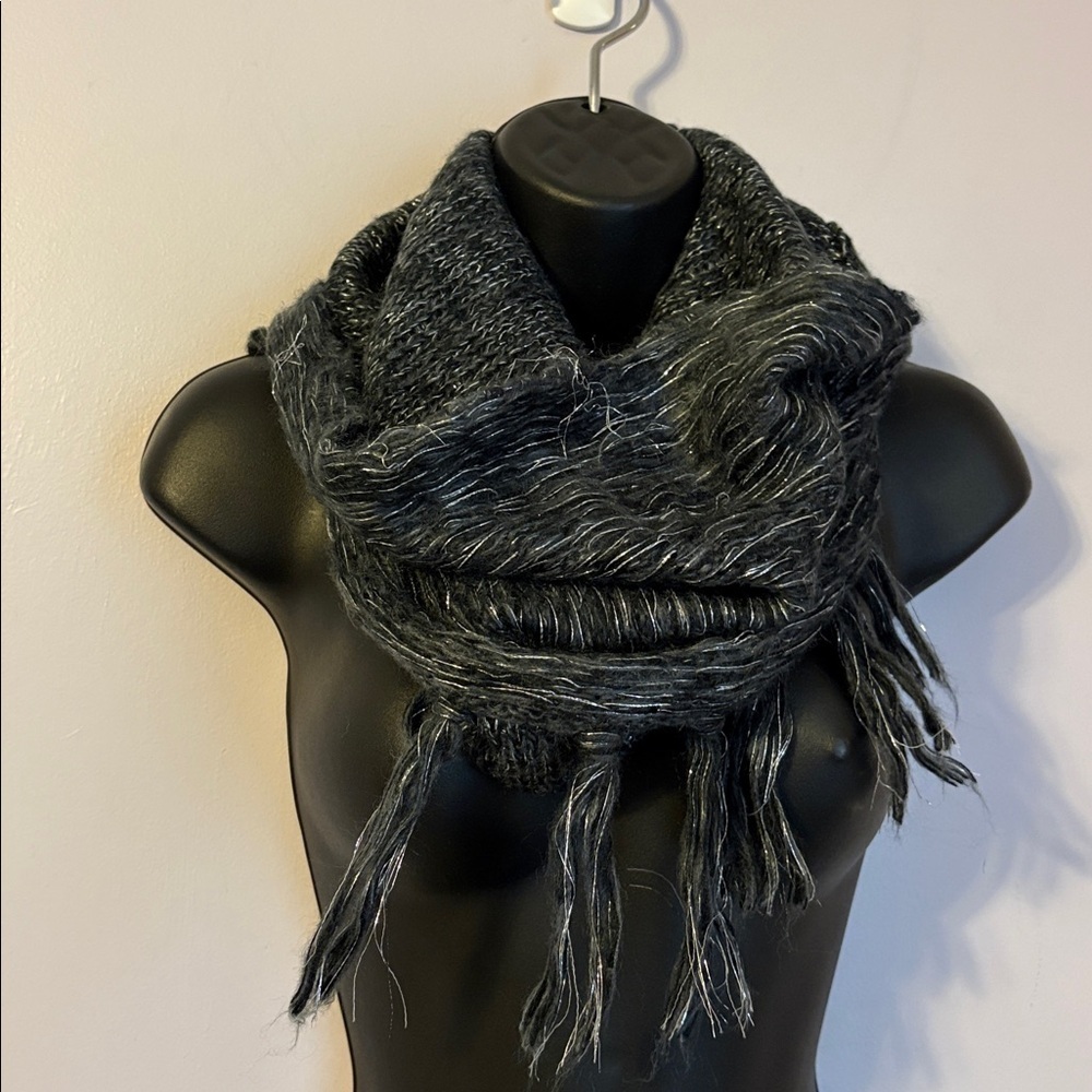 Anthropologie Black Gray Silver Knit Infinity Cowl Scarf Distressed OS
